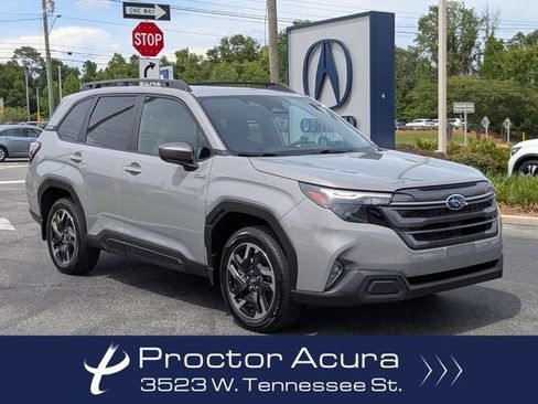 Used 2025 Subaru Forester Premium w/ Protection Package (1PH) AWD/4WD image 1