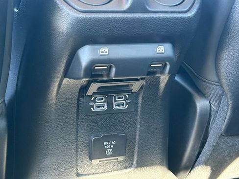 Used 2025 Jeep Gladiator Rubicon AWD/4WD image 35