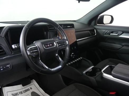 Used 2025 GMC Terrain Elevation w/ Black Edition AWD/4WD image 13
