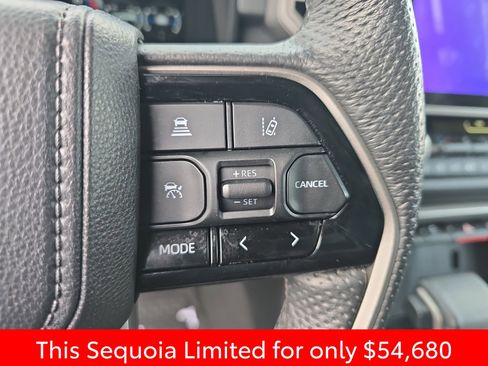 Used 2023 Toyota Sequoia Limited image 28