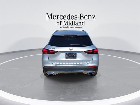 New 2026 Mercedes-Benz GLA 250 image 7