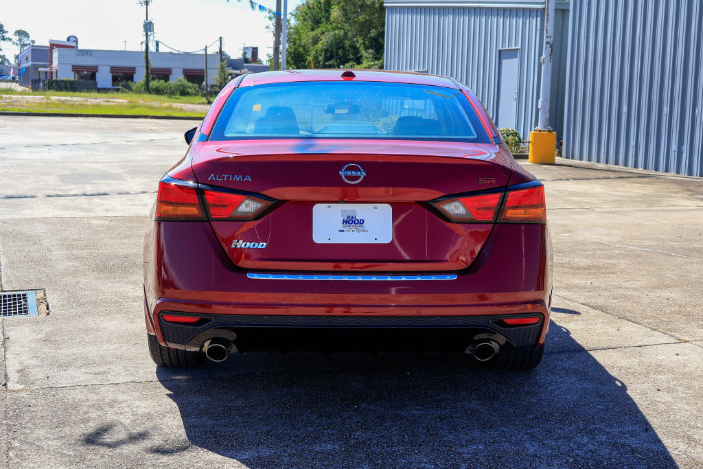 Used 2023 Nissan Altima 2.5 SR w/ SR Premium Package FWD image 20
