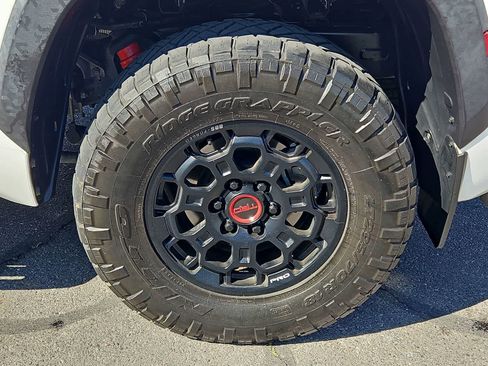 Used 2022 Toyota Tundra TRD Pro AWD/4WD image 17