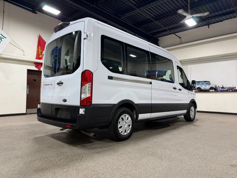 Used 2022 Ford Transit 350 XLT RWD image 9