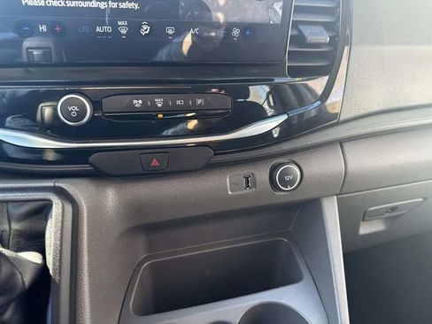 Used 2023 Ford Transit 350 XLT image 30