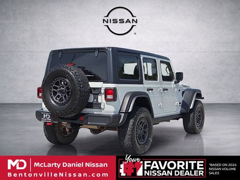 Used 2021 Jeep Wrangler Unlimited Rubicon w/ Xtreme Recon 35" Tire Package AWD/4WD image 5