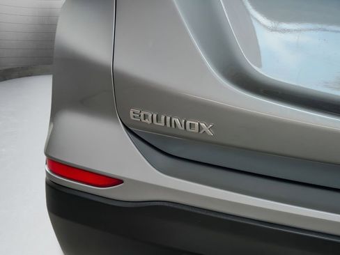 Used 2023 Chevrolet Equinox LT image 10