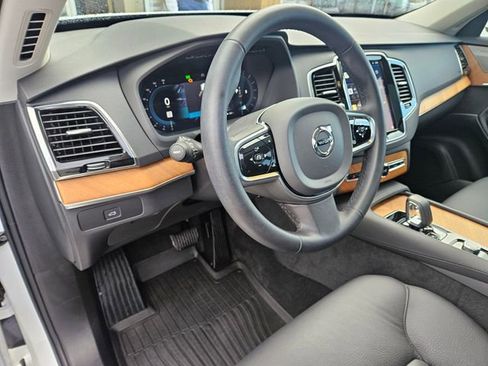 Used 2023 Volvo XC90 B6 Plus w/ Protection Package Premier image 20