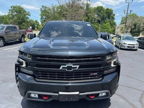 Used 2022 Chevrolet Silverado 1500 LT Trail Boss w/ Safety Package AWD/4WD image 2