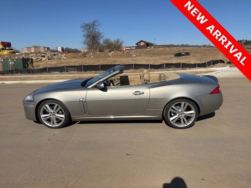 Used 2010 Jaguar XK Convertible image 8