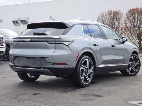 Used 2024 Chevrolet Equinox EV LT image 18