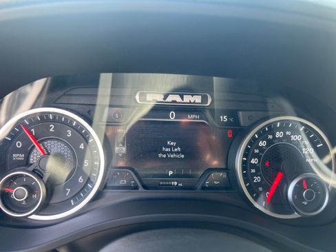 New 2026 RAM 1500 Express AWD/4WD image 14