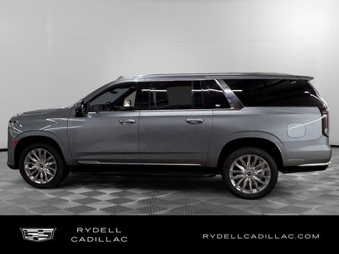 Certified 2023 Cadillac Escalade ESV Premium Luxury AWD/4WD image 2