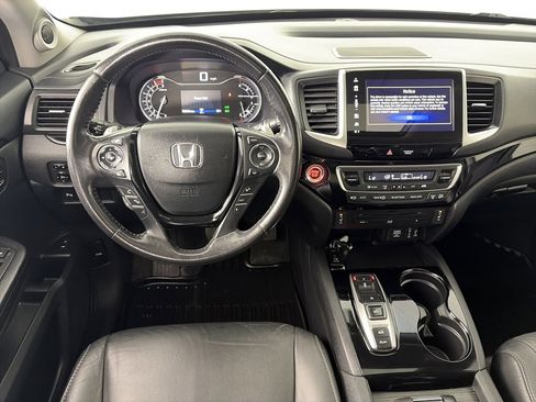 Used 2018 Honda Pilot Touring image 14