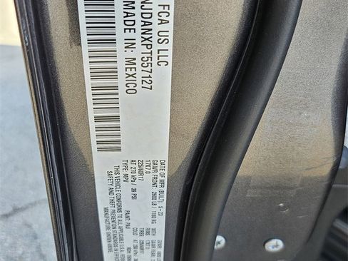 Used 2023 Jeep Compass Sport image 44