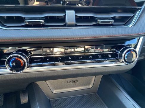 New 2026 Chevrolet Equinox RS w/ Safety and Technology Package AWD/4WD image 19