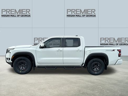 New 2026 Nissan Frontier Pro-X w/ Pro-X Convenience Package RWD image 8