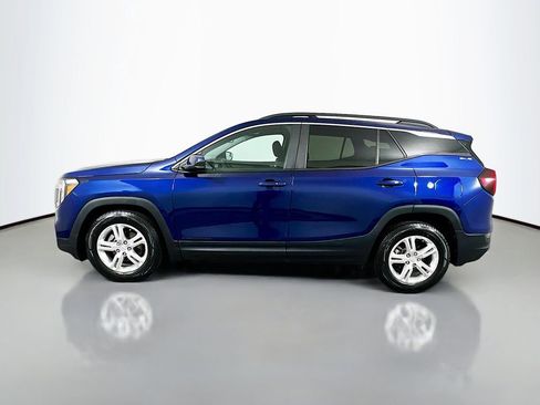 Used 2022 GMC Terrain SLE w/ Driver Convenience Package image 8