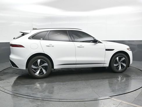 Used 2024 Jaguar F-PACE R-Dynamic S image 3