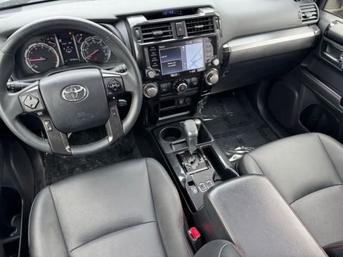 Certified 2020 Toyota 4Runner TRD Off-Road Premium w/ Moonroof Package AWD/4WD image 4