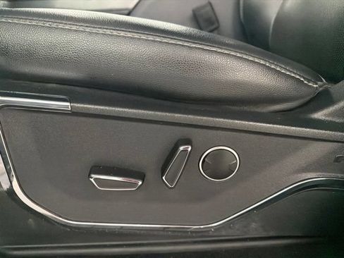 Used 2023 Ford F150 Lariat w/ Equipment Group 502A High AWD/4WD image 10