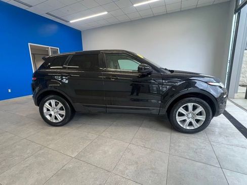 Used 2016 Land Rover Range Rover Evoque SE AWD/4WD image 4