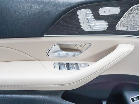 Used 2021 Mercedes-Benz GLE 350 4MATIC image 19