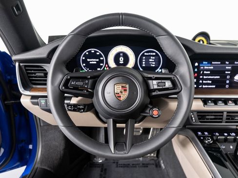 Certified 2025 Porsche 911 Carrera image 36