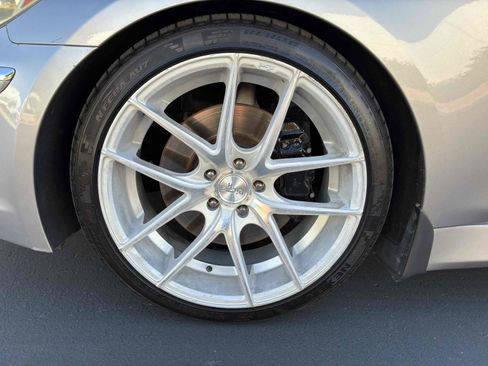 Used 2012 Hyundai Genesis 5.0 RWD image 12