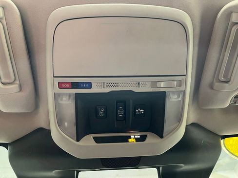 Used 2022 Subaru Forester Premium AWD/4WD image 9
