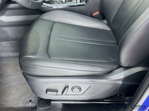 Certified 2023 Kia Sorento SX AWD/4WD image 19