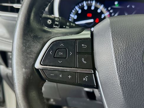 Used 2021 Toyota Highlander XSE FWD image 16
