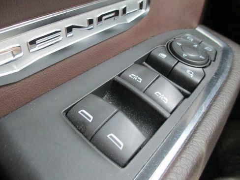 Used 2023 GMC Sierra 1500 Denali image 31