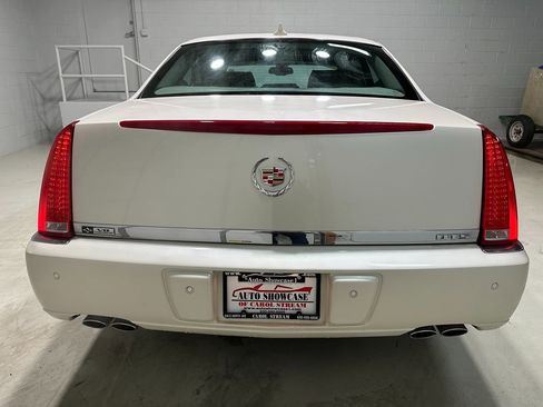 Used 2010 Cadillac DTS Luxury image 6