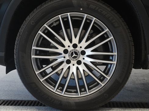 New 2026 Mercedes-Benz GLC 300 4MATIC image 11