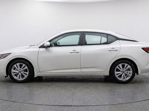 Used 2025 Nissan Sentra S image 5