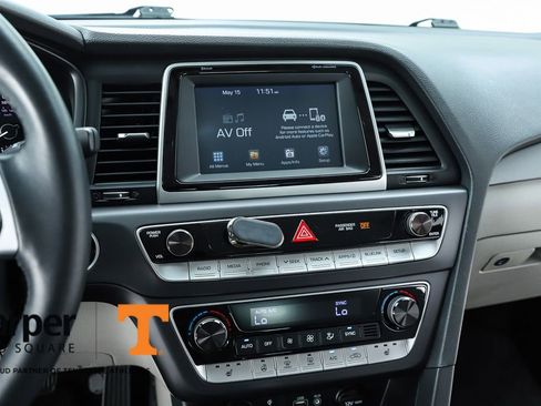 Used 2019 Hyundai Sonata SEL w/ Tech Package 02 FWD image 62