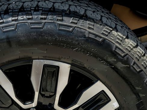 Used 2024 GMC Sierra 2500 Denali Ultimate w/ Max Trailering Package AWD/4WD image 66