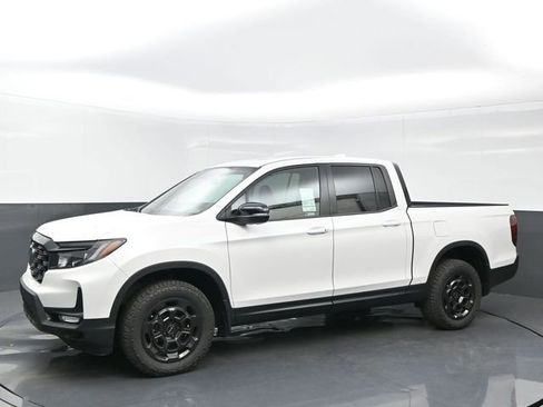 New 2026 Honda Ridgeline TrailSport+ image 2