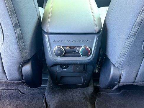 Certified 2025 Ford Explorer Active AWD/4WD image 22