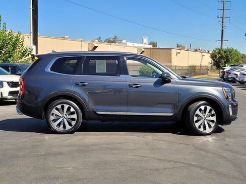 Used 2020 Kia Telluride EX w/ EX Premium Package FWD image 4
