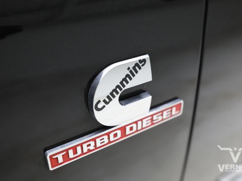 Used 2023 RAM 2500 Limited AWD/4WD image 38