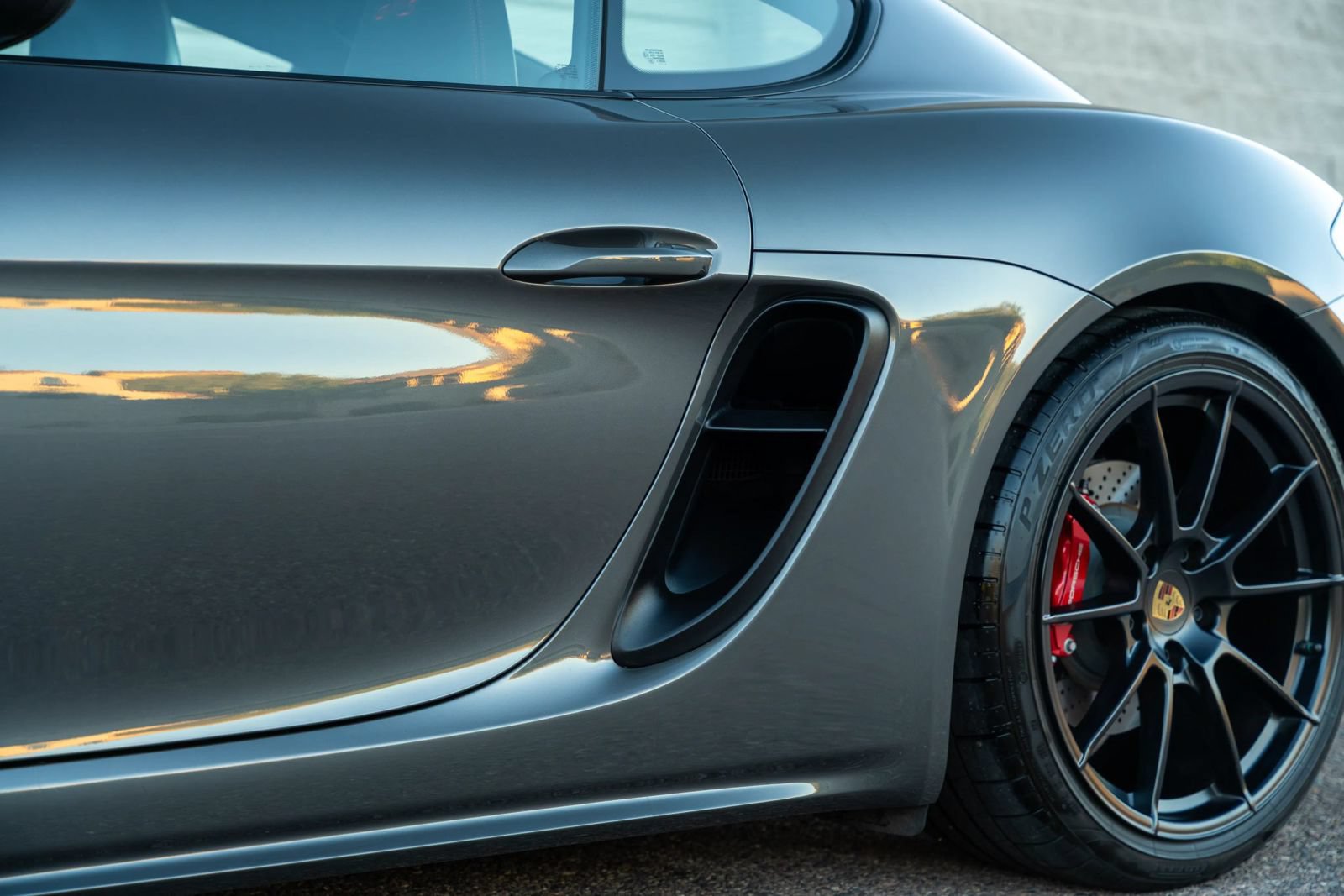 Used 2024 Porsche 718 Cayman GTS RWD image 8