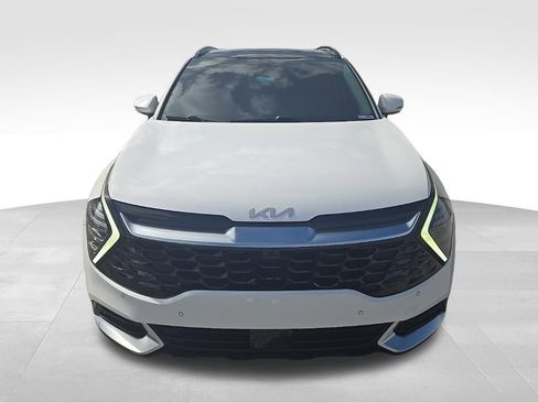 Used 2025 Kia Sportage SX image 8