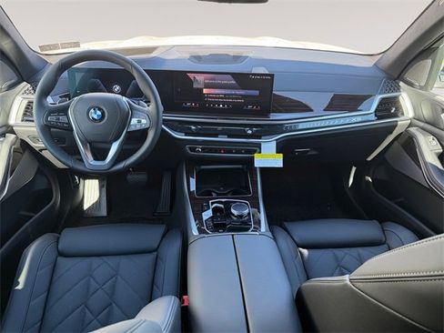 New 2026 BMW X5 xDrive40i w/ Premium Package image 10