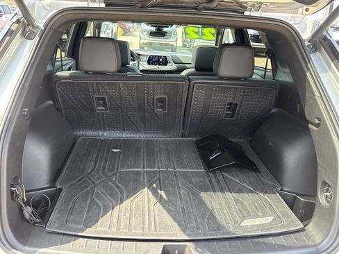 Used 2022 Chevrolet Blazer RS w/ Enhanced Convenience Package image 8