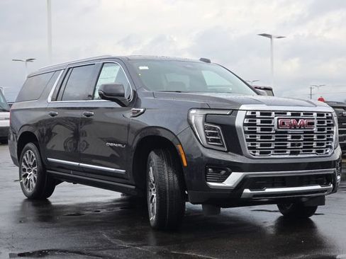 New 2026 GMC Yukon XL Denali w/ Sun & Power Step Package image 24