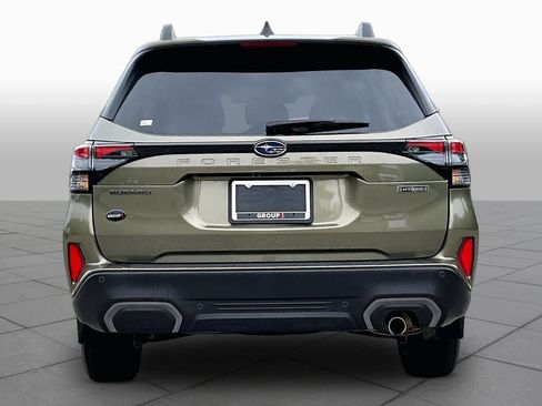 Used 2025 Subaru Forester Limited AWD/4WD image 5