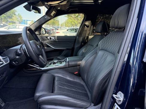 Used 2025 BMW X7 xDrive40i w/ M Sport Package AWD/4WD image 27