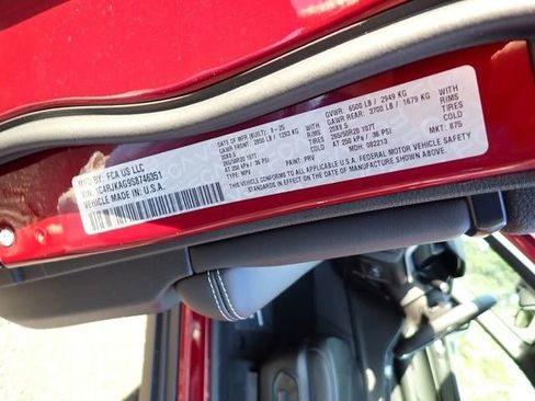 New 2025 Jeep Grand Cherokee L Altitude image 20